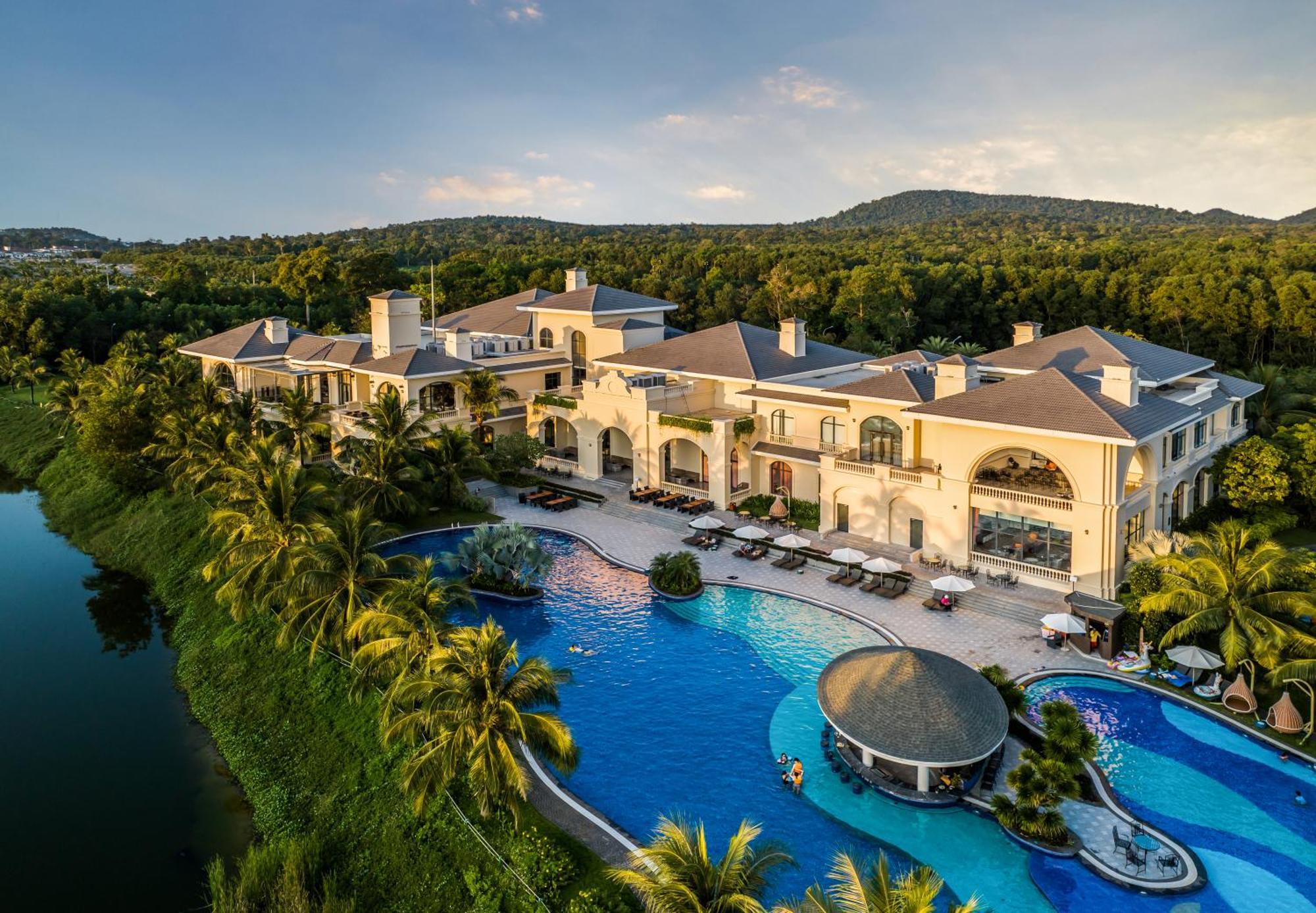 Vinpearl Wonderworld Phu Quoc Hotel Exterior photo Vinpearl Hotel Nha Trang
